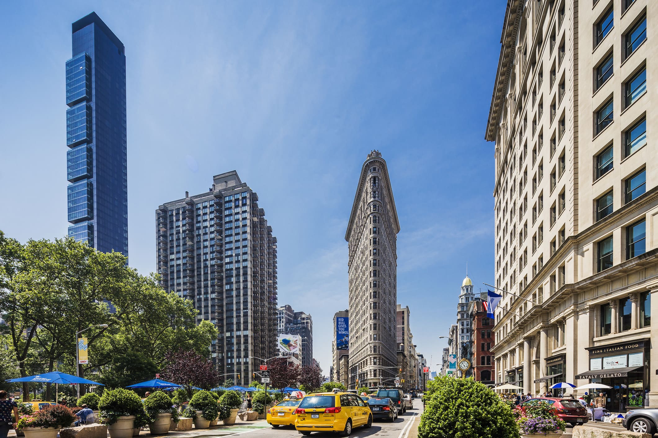 NYC s Flatiron Building Is Going Up For Sale In A Public Auction anyone Can Win Here s What To 