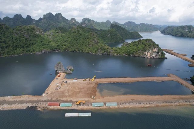 stop-construction-of-the-project-that-threaten-ha-long-bay-heritage