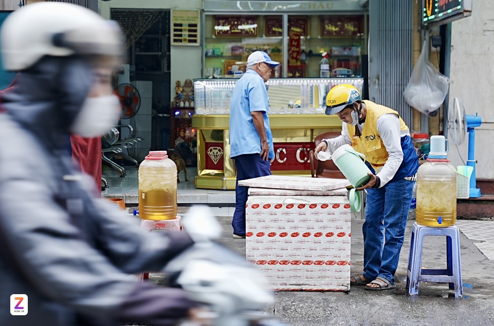 Tiệm vàng ảnh 3