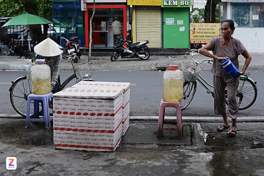 Tiệm vàng ảnh 4