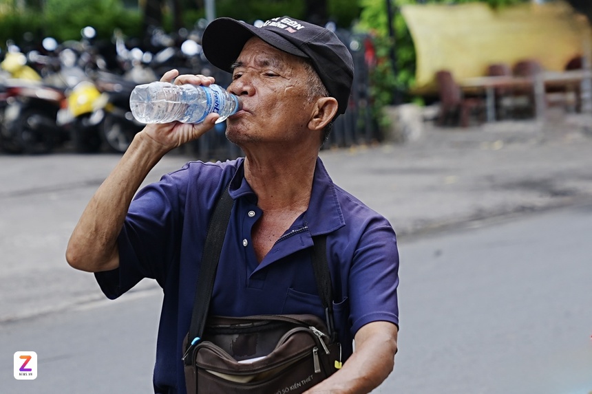 Tiệm vàng ảnh 5