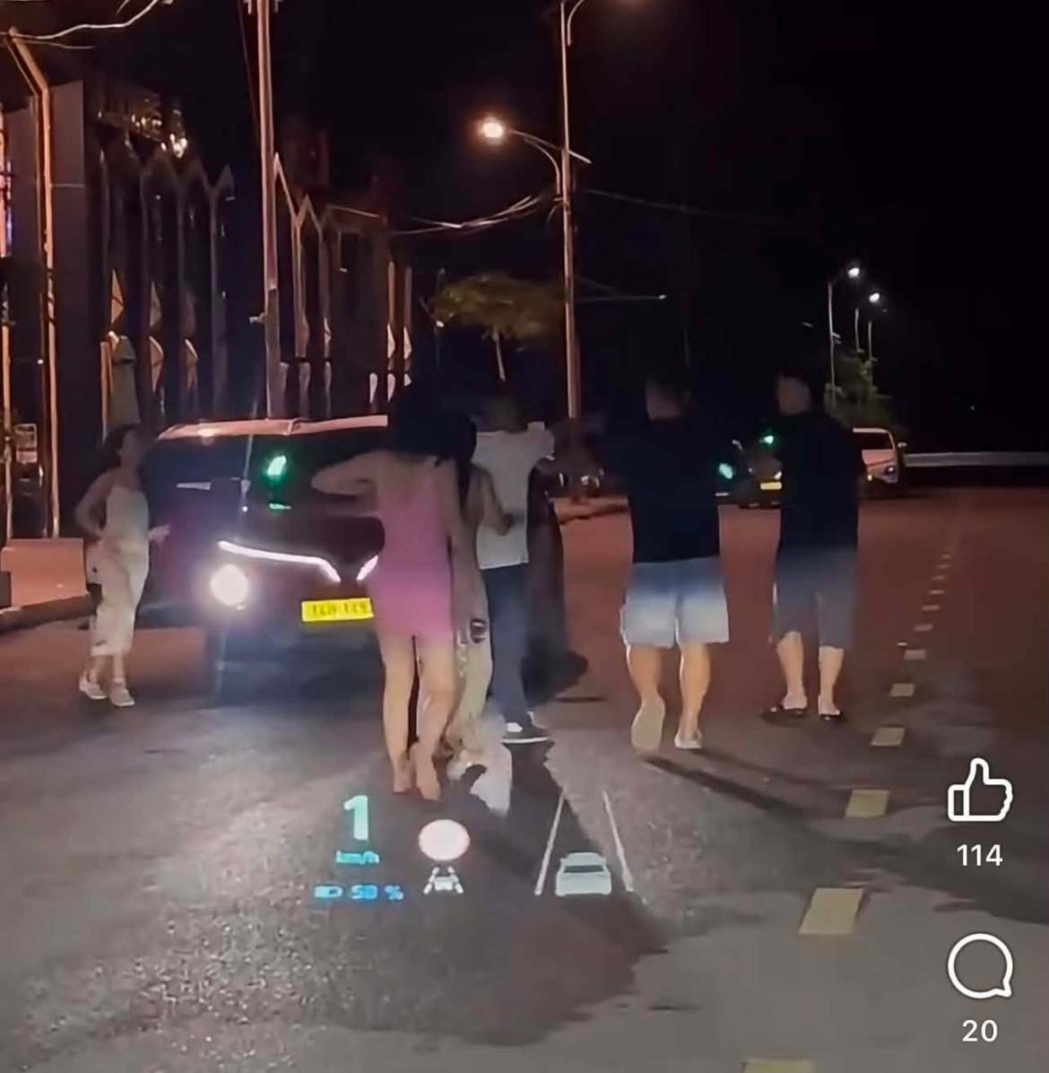 Vụ tài xế taxi bị hành hung ở Quảng Ninh: 7 người đuổi đánh, dùng điếu cày khiến nạn nhân gục xuống đường - Ảnh 2.